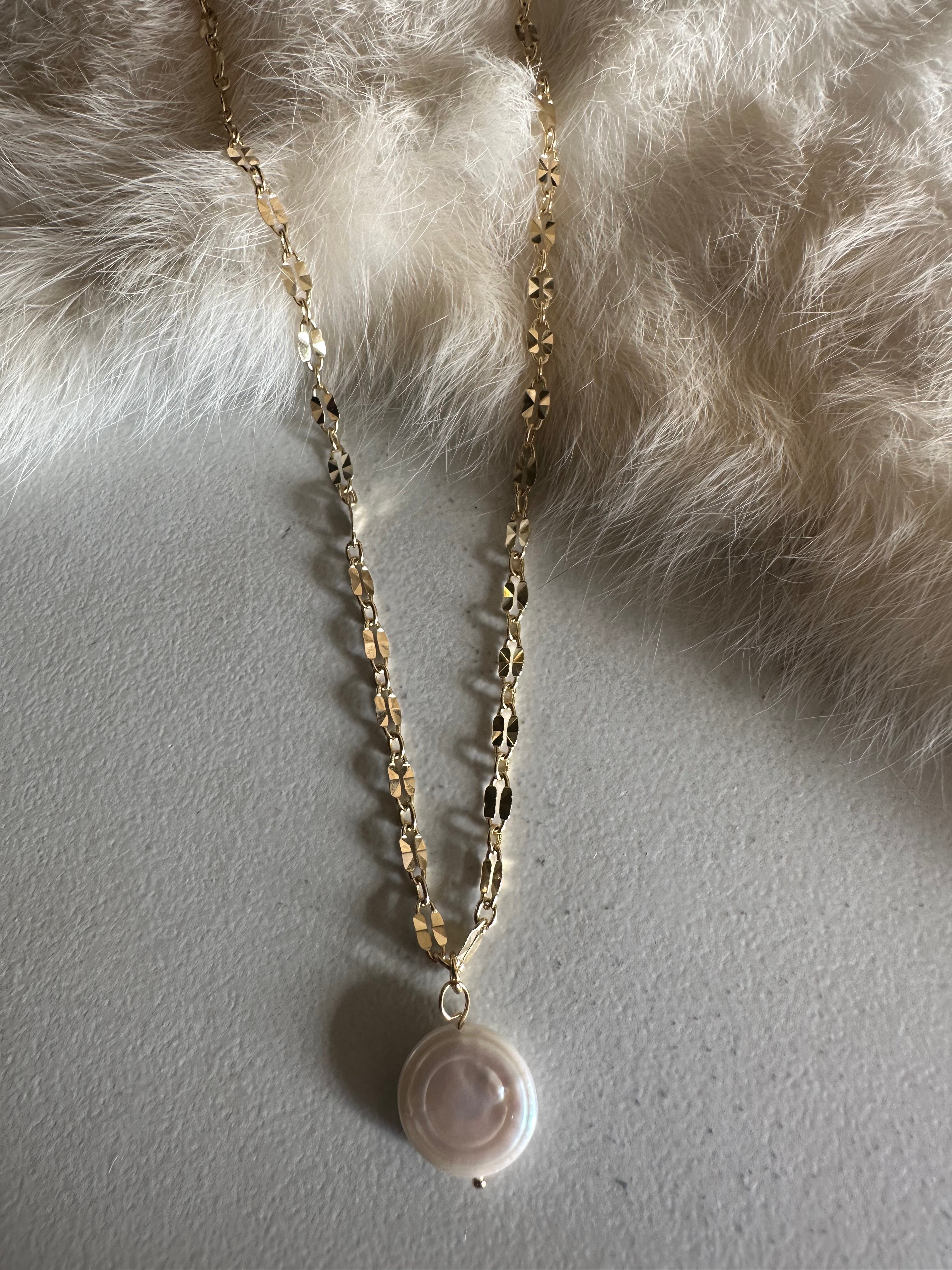 Pearl Coin Choker