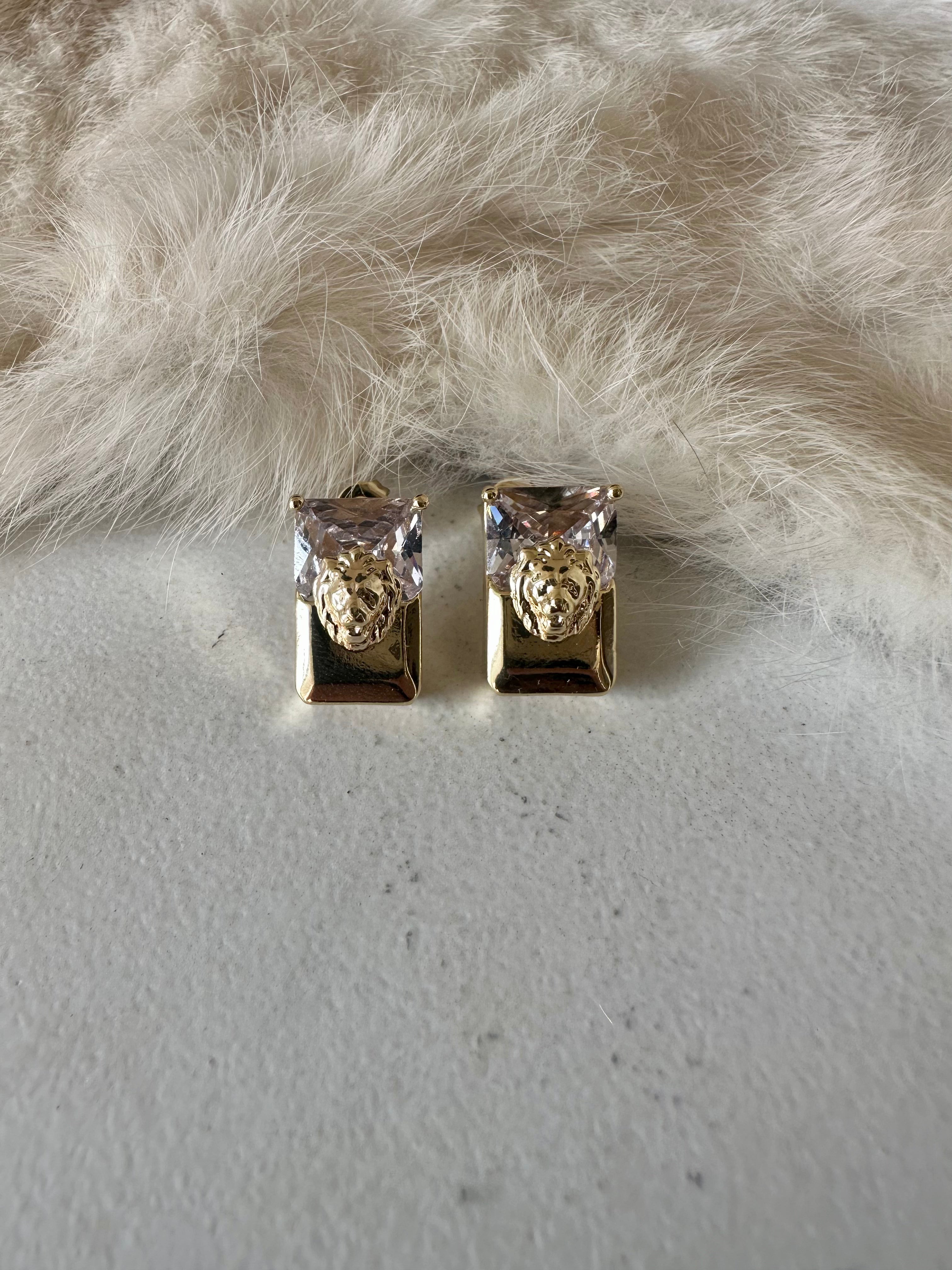 Golden Roar Studs