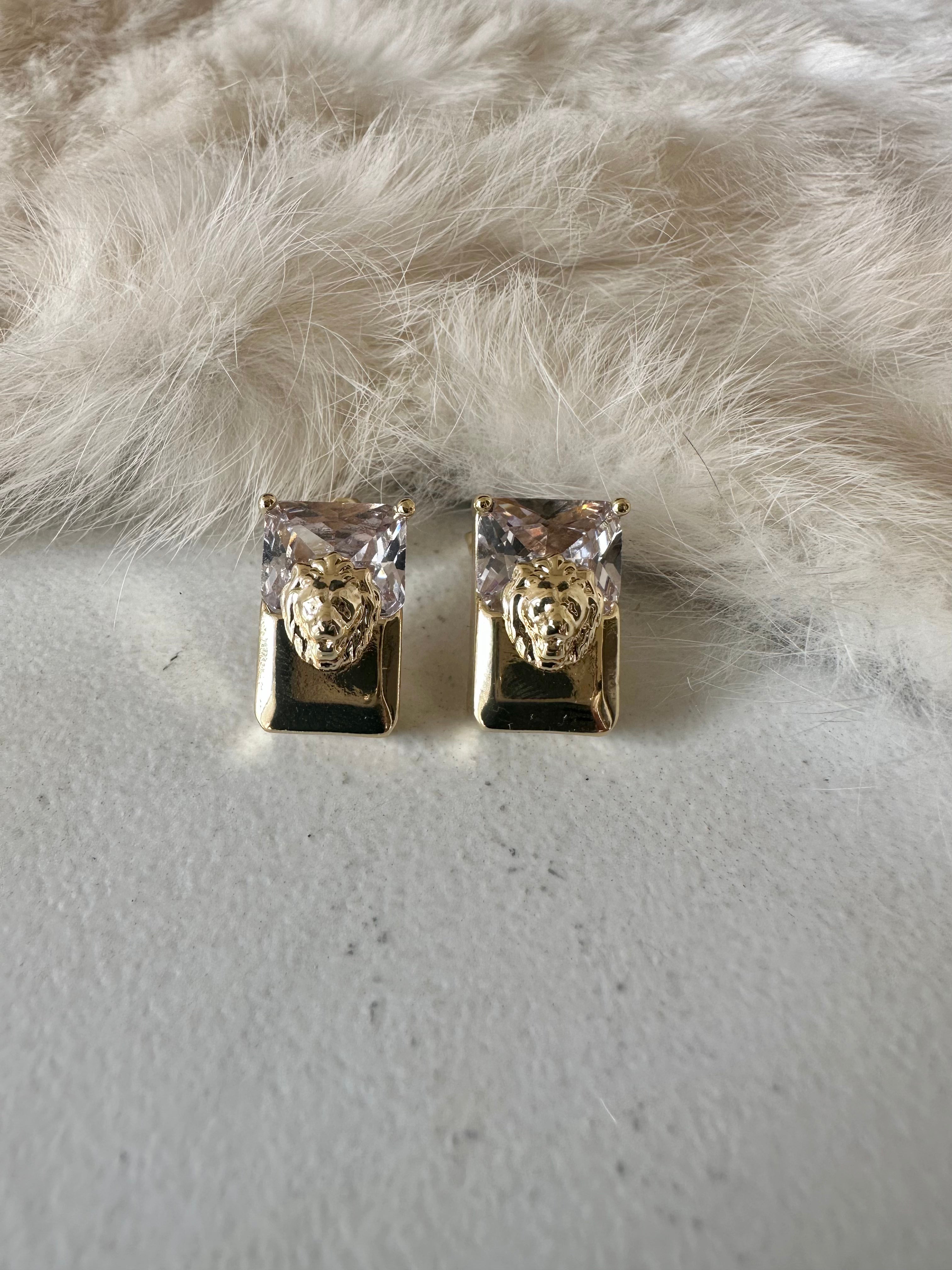Golden Roar Studs