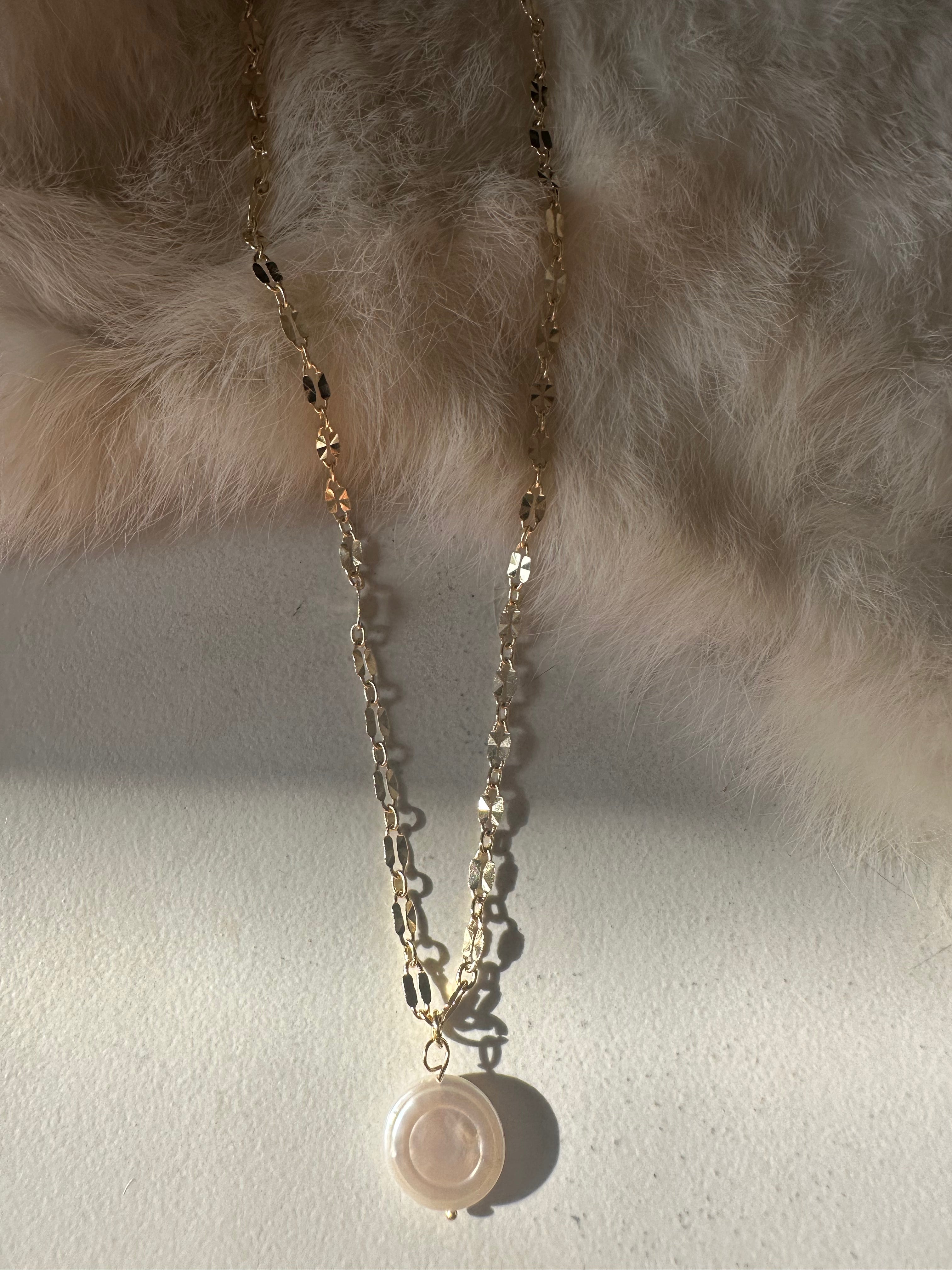 Pearl Coin Choker