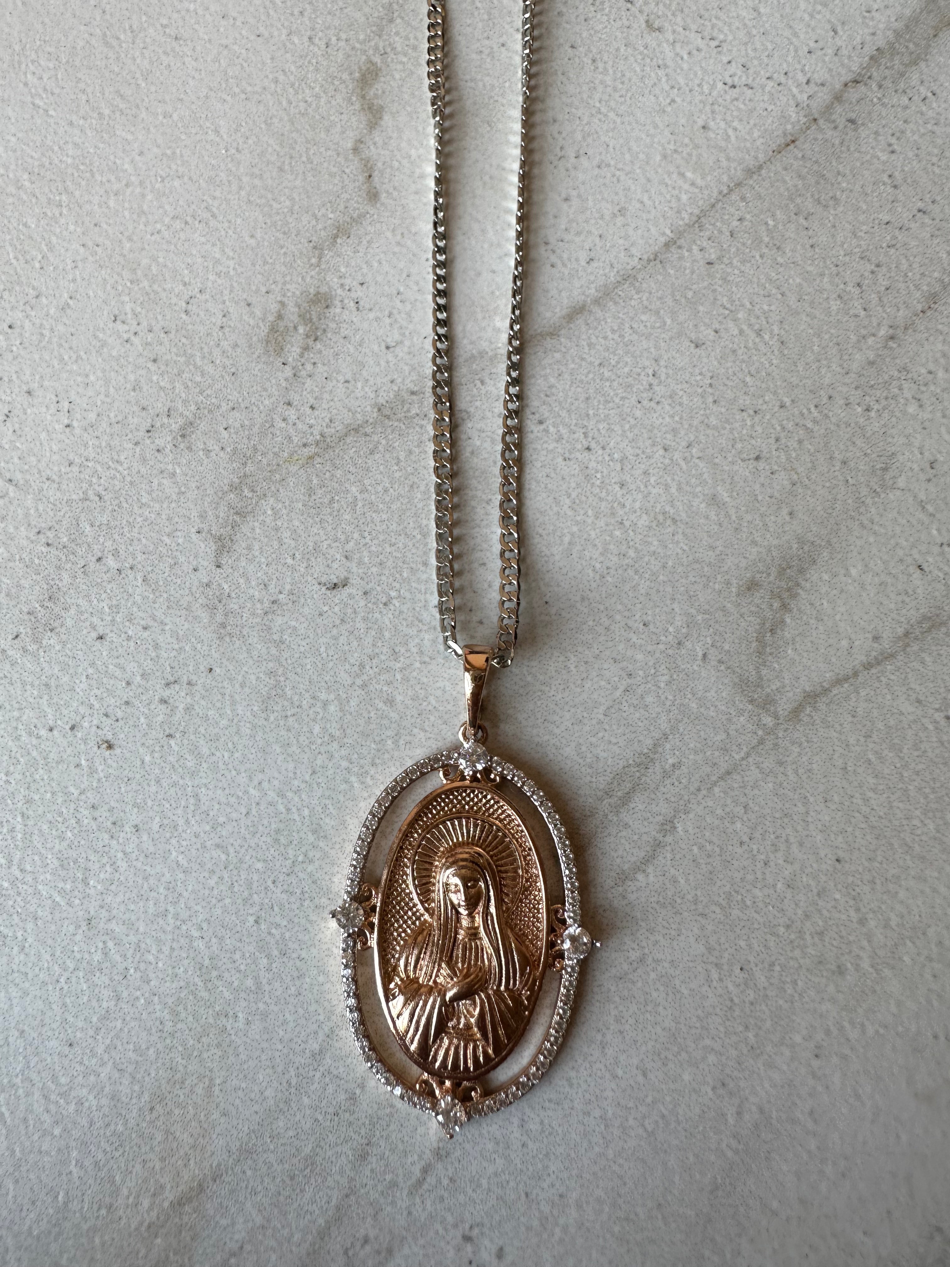 Queen Mary Necklace