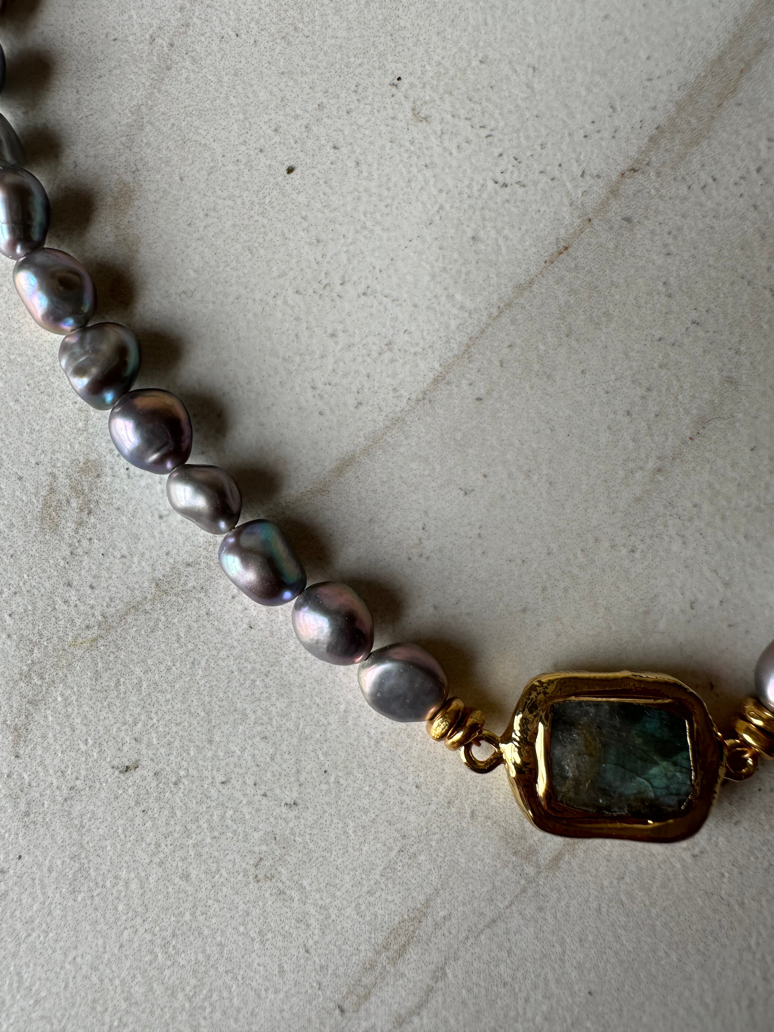 Kei Pearl Necklace
