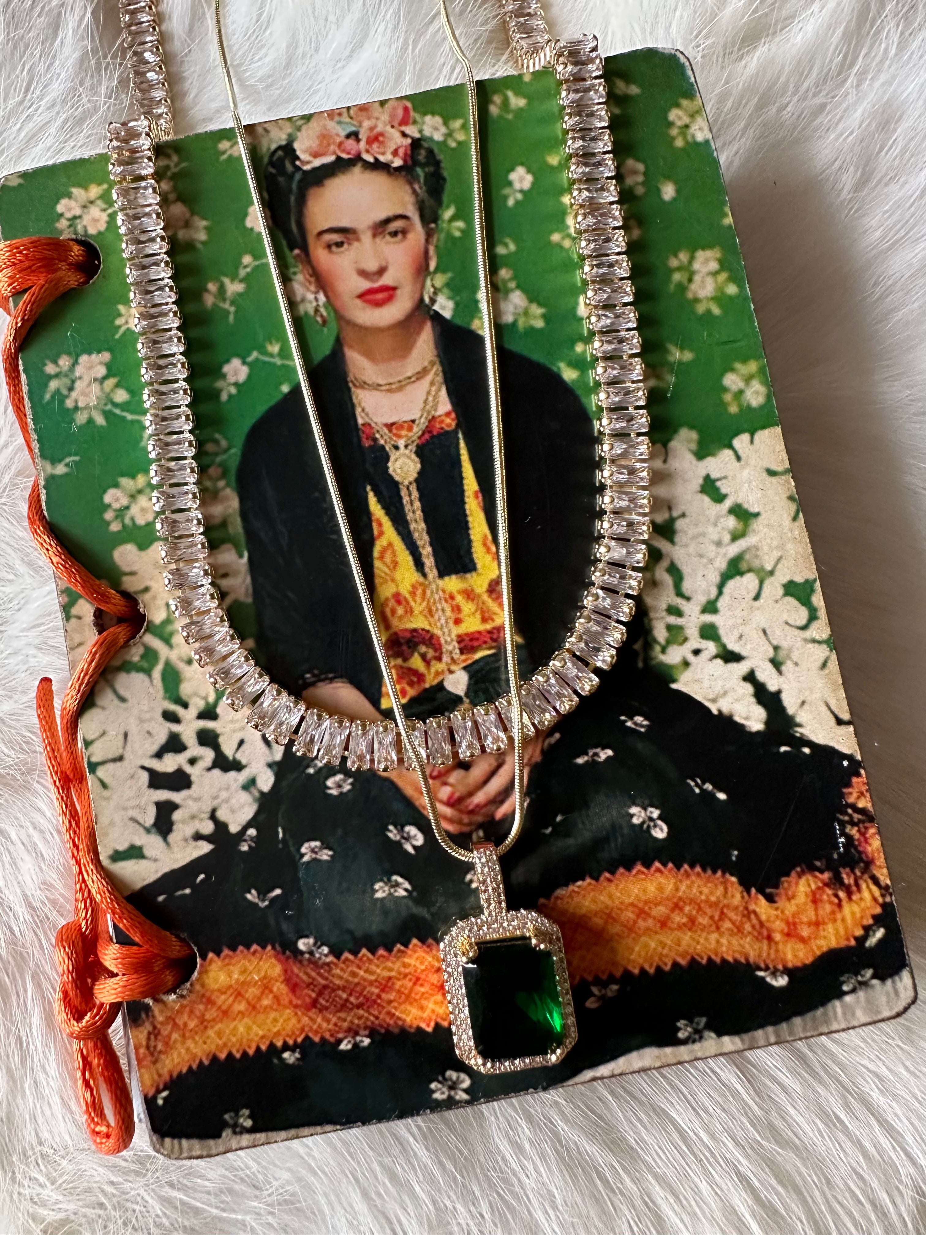 Queen Gloria Necklace