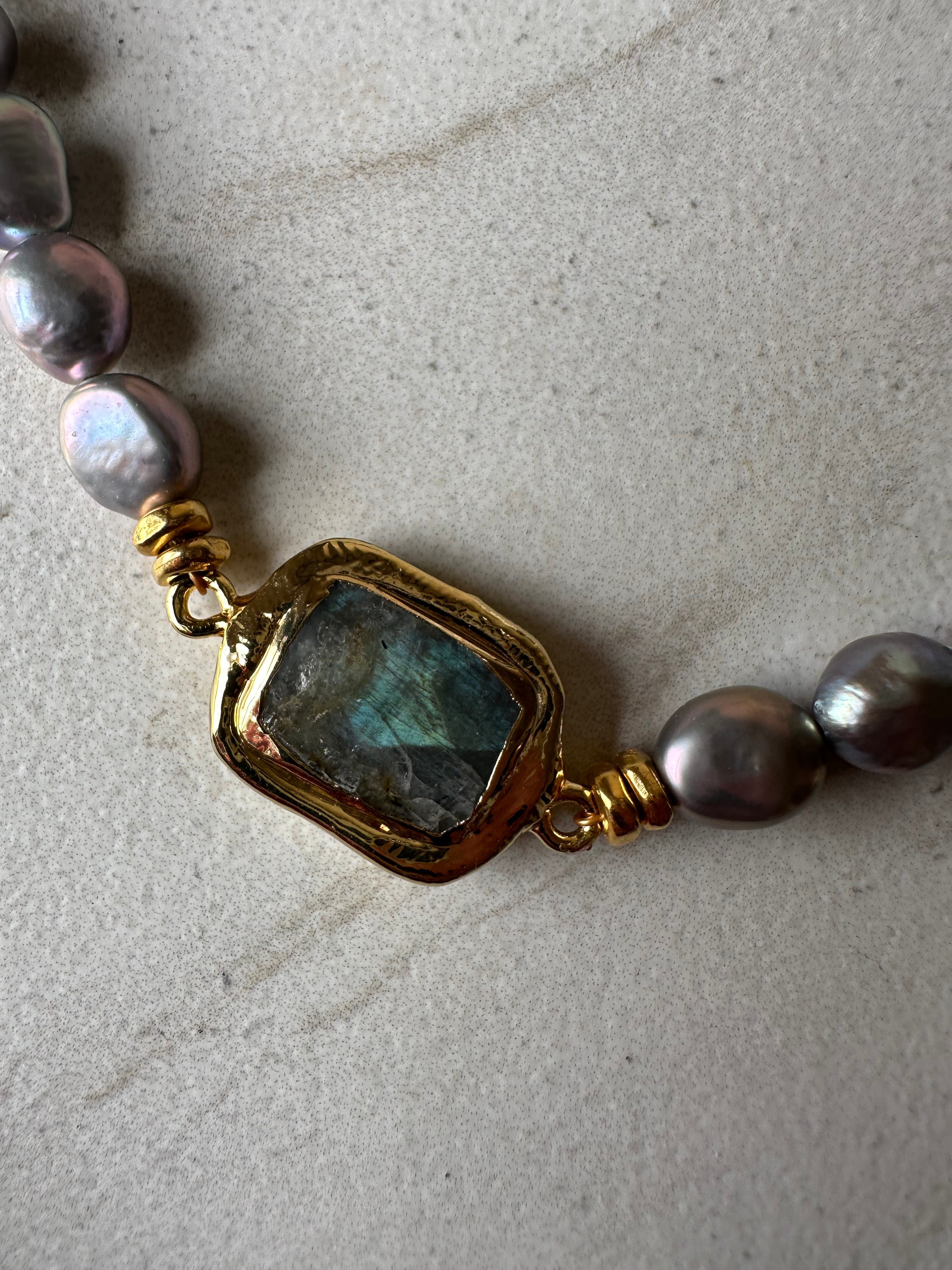 Kei Pearl Necklace